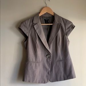 ANN TAYLOR petites short-sleeve blazer
